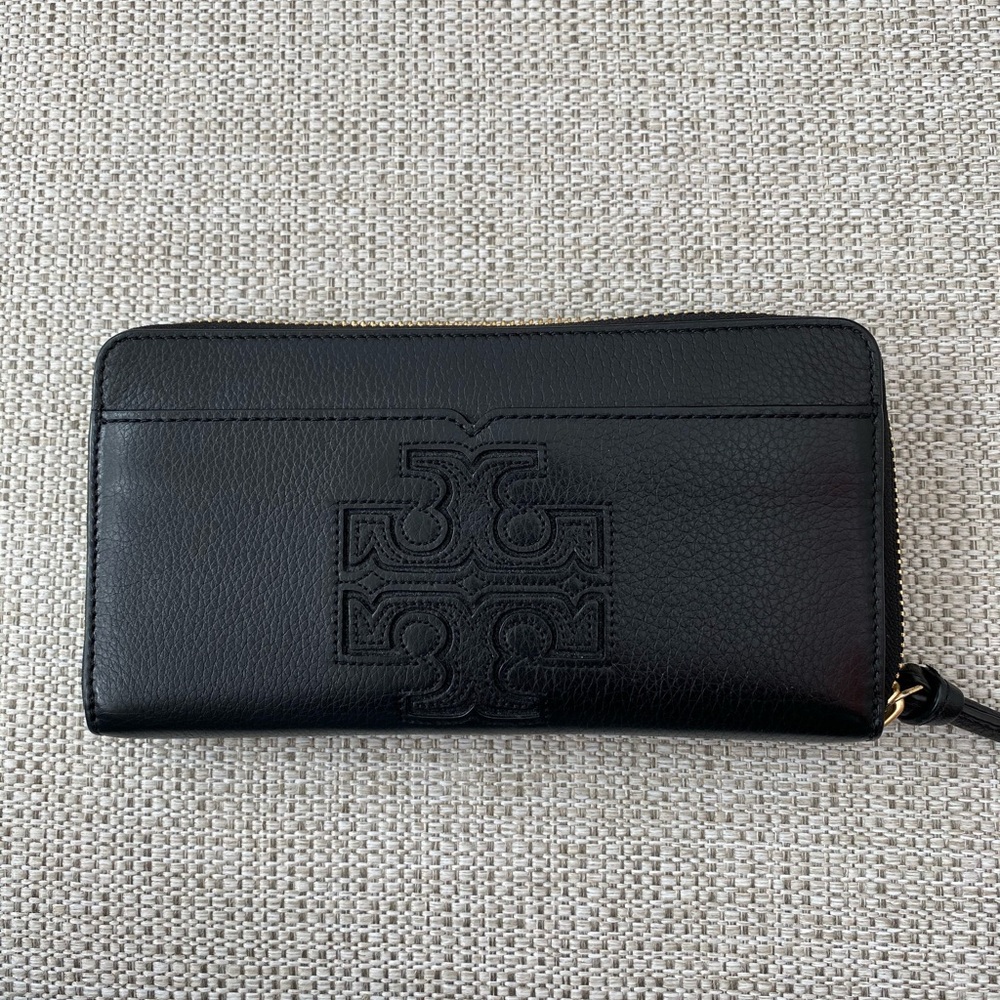Tory Burch Zip Wallet